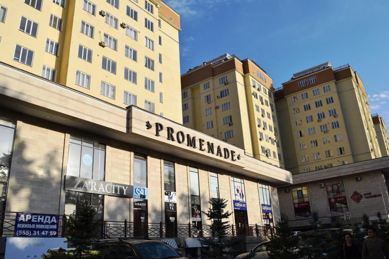 Yellow Apartment In The Center Of Biszkek Zewnętrze zdjęcie